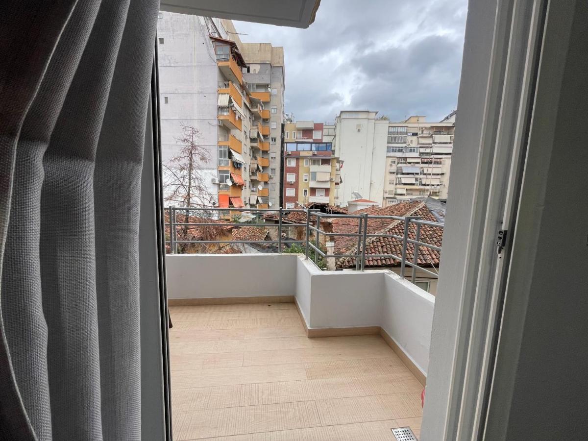 Tirana Sunshine Apartment Esterno foto